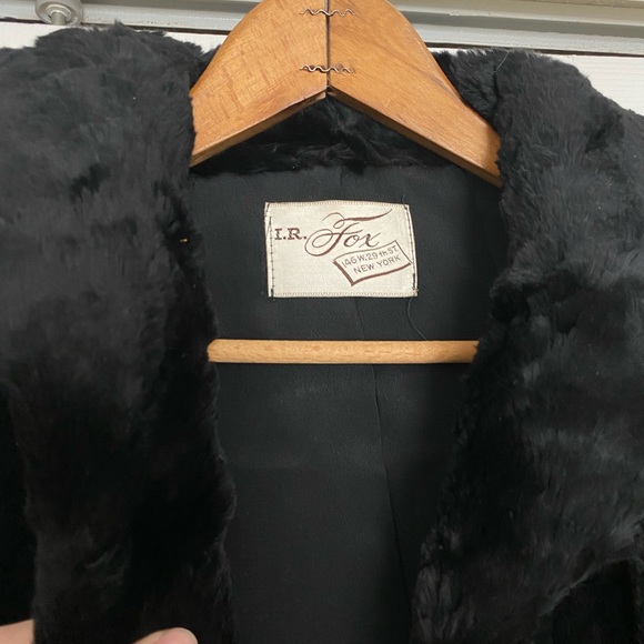 Gorgeous black furry mink coat - Picture 7 of 7
